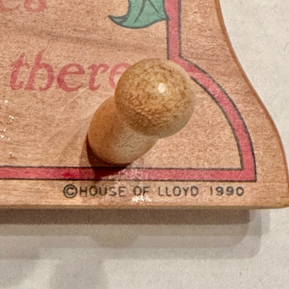 VTG House of Lloyd 4 Peg Christmas Stocking Wooden Hanging Wall Plaque - Picture 2 of 3